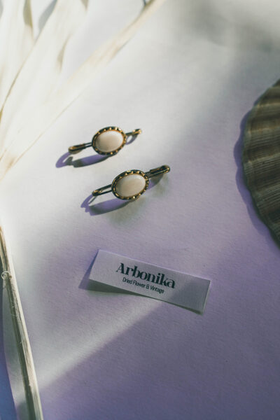 • Medeina - vintage 80' double pin •
