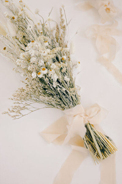 Wedding Bouquets / Floral Hairpieces / Boutonnieres